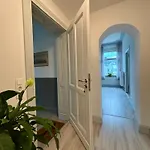 Im Zentrum Von דירה *