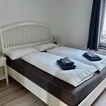 Im Zentrum Von דירה *